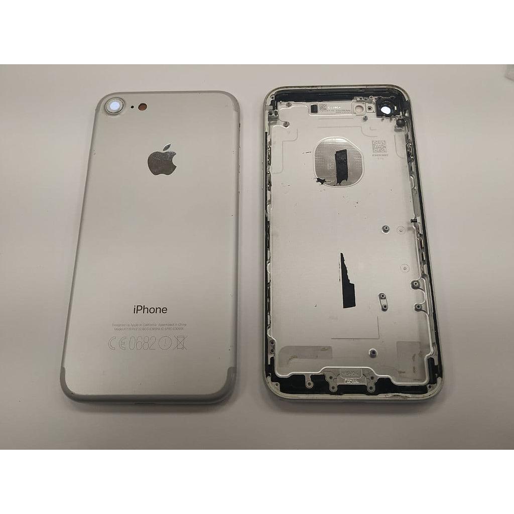 Chasis iPhone 7 Tapa Trasera de Desmontaje Grado C (Estado Correcto) Plata